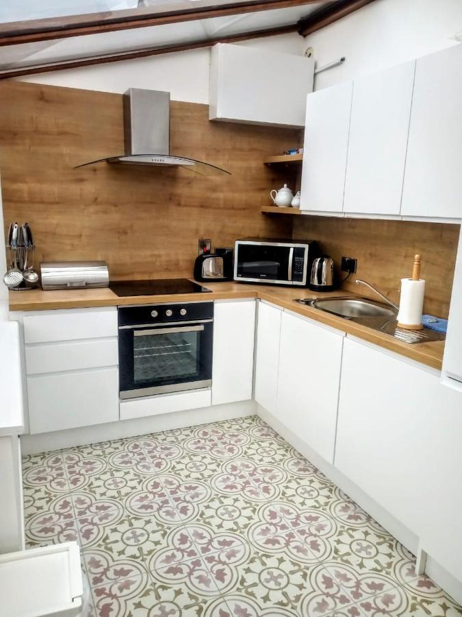 Hookless Holiday Homes Fethard on Sea Eksteriør bilde
