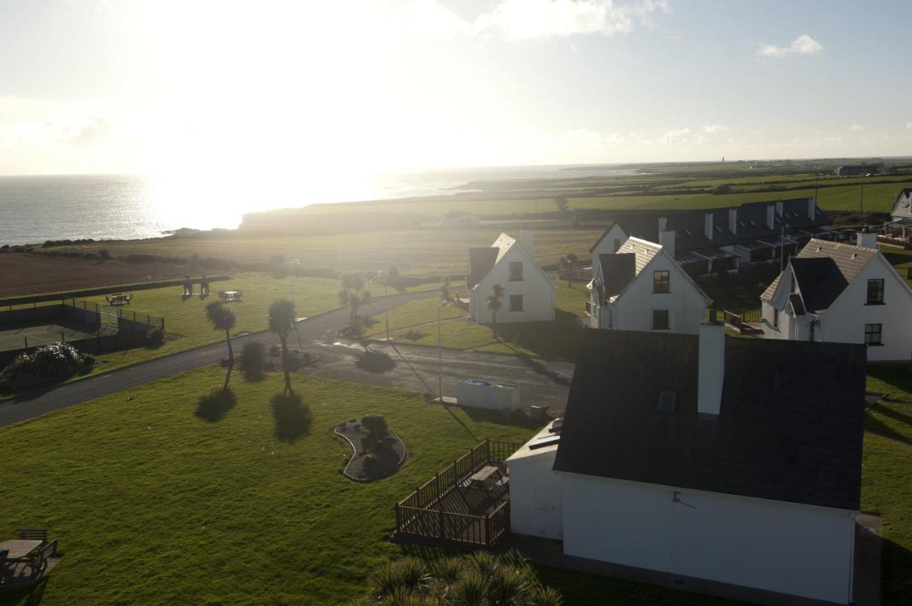 Hookless Holiday Homes Fethard on Sea Eksteriør bilde