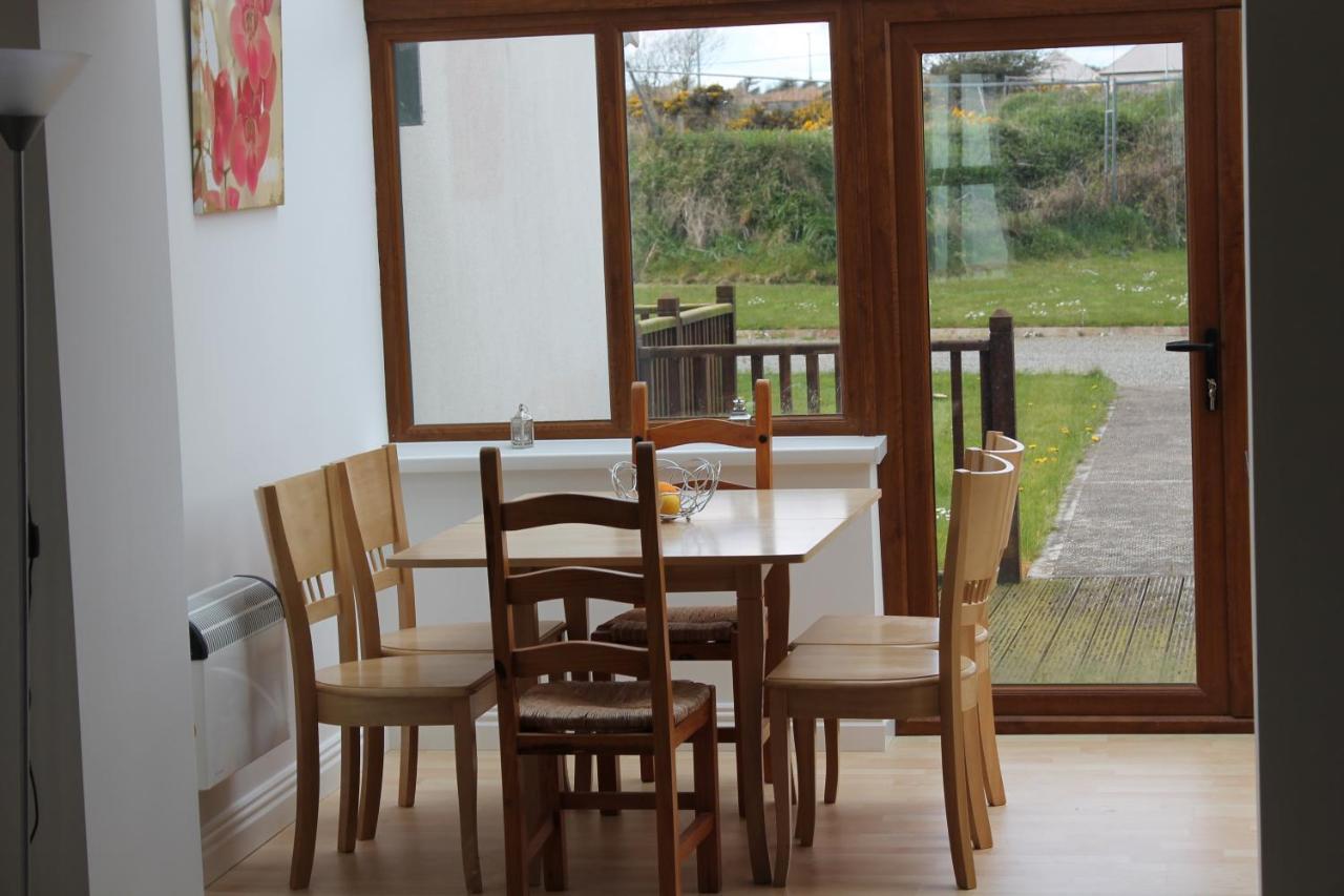 Hookless Holiday Homes Fethard on Sea Eksteriør bilde