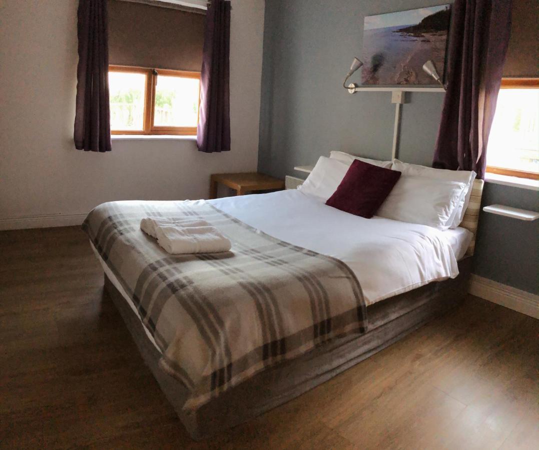 Hookless Holiday Homes Fethard on Sea Eksteriør bilde